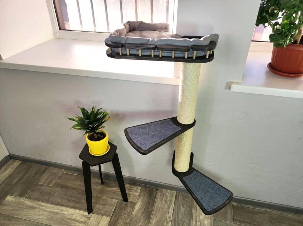 Test du griffoir mural RshPets : l'aire de jeu murale pour chats