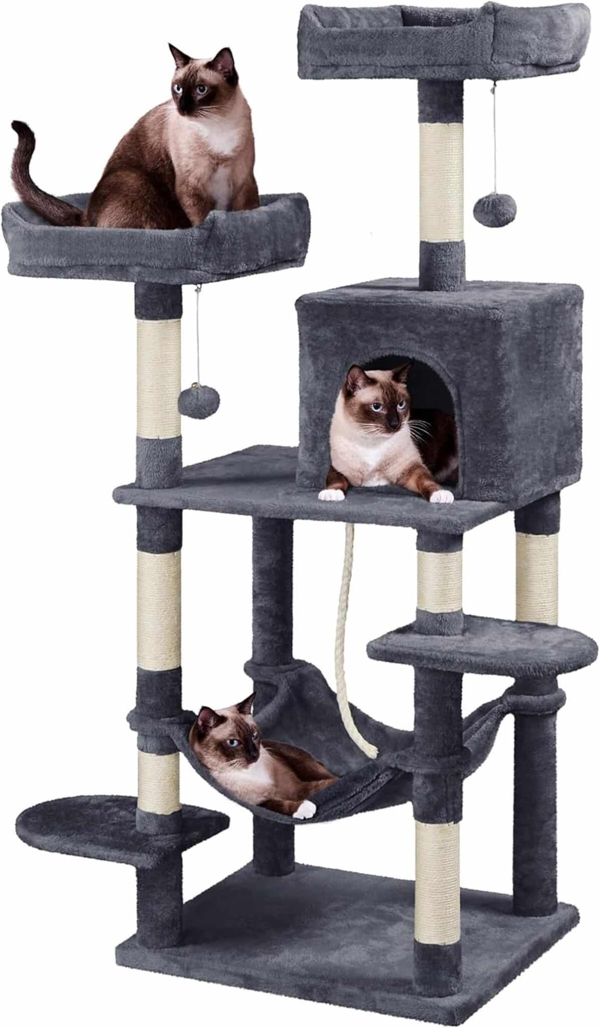 Test arbre à chat Yaheetech 150 cm : confort et espace assuré