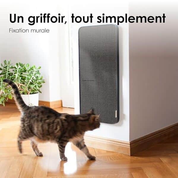 Découvrez le griffoir mural LucyBalu SCRATCHPAD : un accessoire innovant qui mêle style et fonctionnalité pour combler les besoins naturels de votre chat tout en protégeant vos meubles.